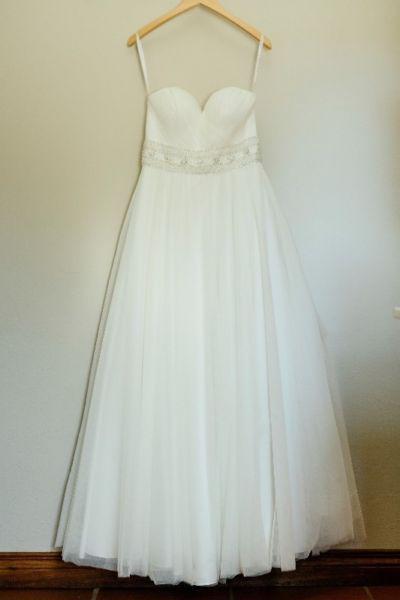 Wedding dress for sale - Size 6/ 8