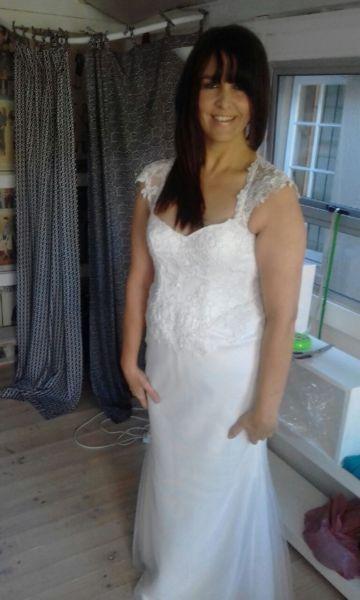 Gorgeous Wedding dress for sale
