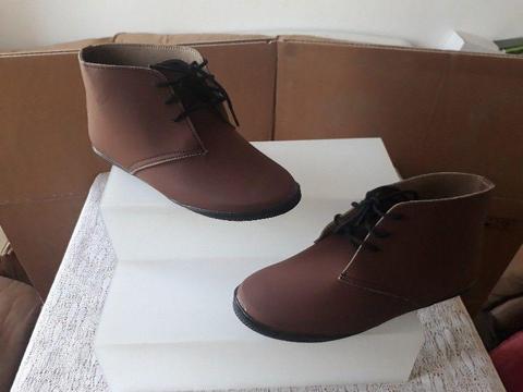 Ladies top quality boots for sale