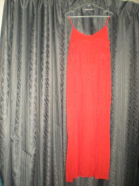 Fate long red dress size 8