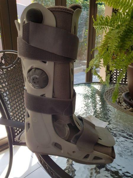 Aircast moon boot for Right leg - Medium size