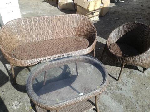 Coouch with coffee table R1000