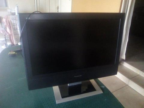 32 inch Panasonic Lcd Tv - Hd - Remote - Bargain !!!!!