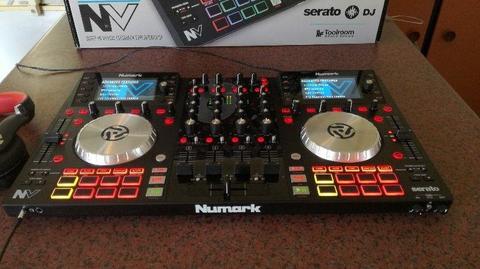 Numark NV DJ Controller / Mixer & HF350 DJ Headphones