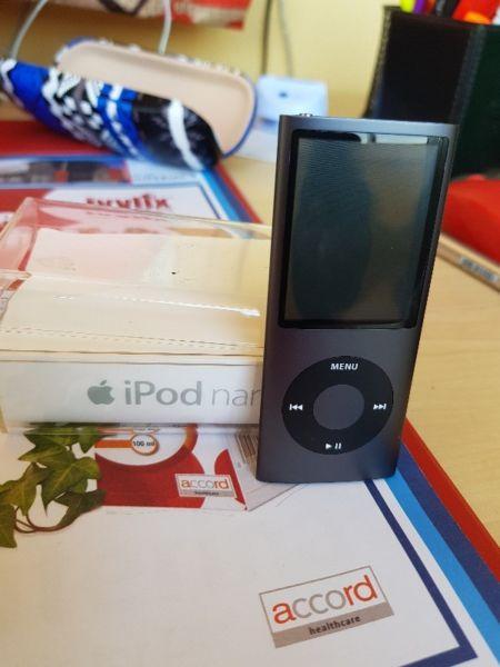 i-pod 16gig in good condition with accessories