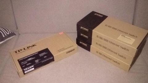 4x TP-LINK 24 port Gigabit Ethernet Switches