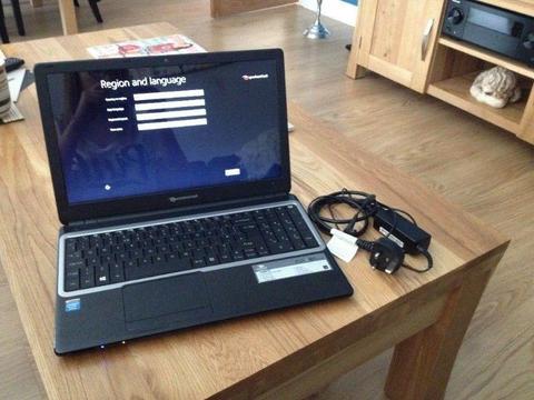 Packard Bell Windows 8 Business laptop + charger - R2500