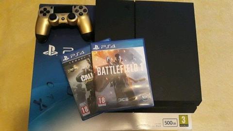 PS4 + 2 Games • EXCELLENT CONDITION