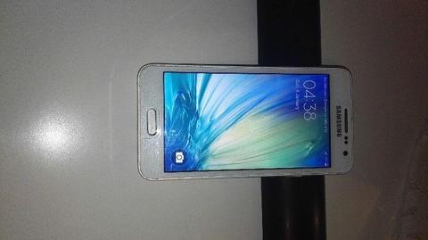 SAMSUNG GALAXY A3 R1550.00