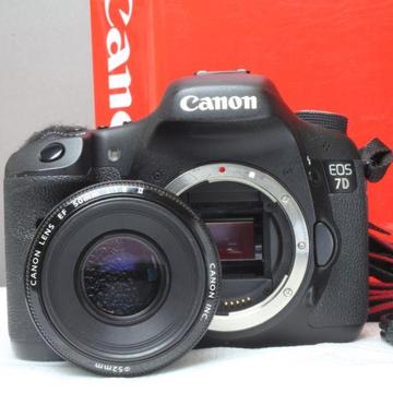 Canon 7d with PRIME Canon EF 50mm f1.8 mk2 lens