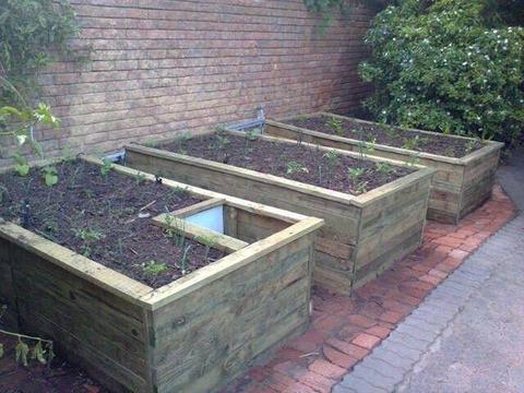 Planters, Garden Containers