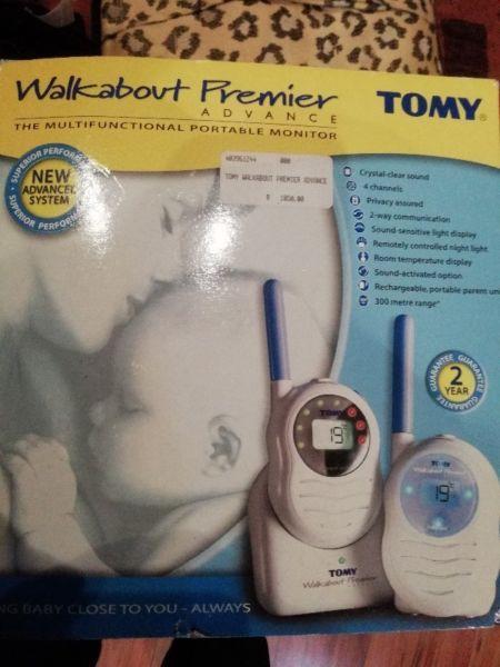 Tomy Walkabout monitor