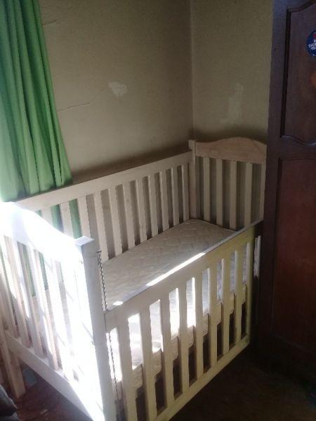 Wood cot with mattress good condition