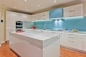 Glass Splashbacks for kitchen and bathrooms