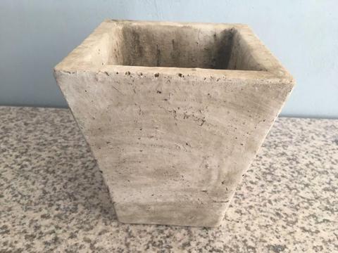 Concrete pot