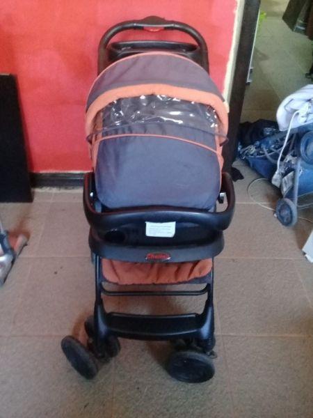 Chellino Pram and carseat (Travel set)