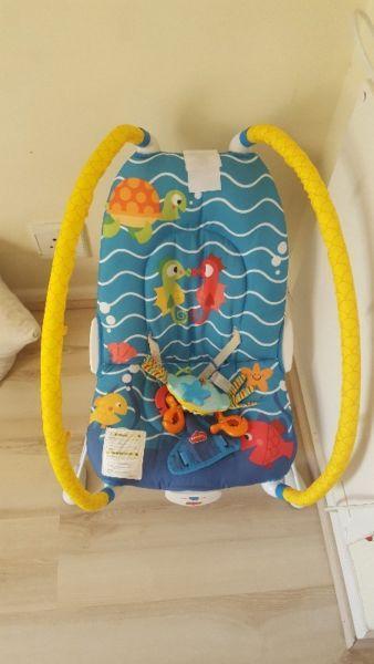 Tiny love under the sea Bouncer