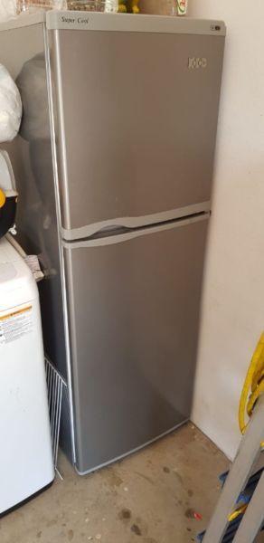 KIC fridge freezer Combo