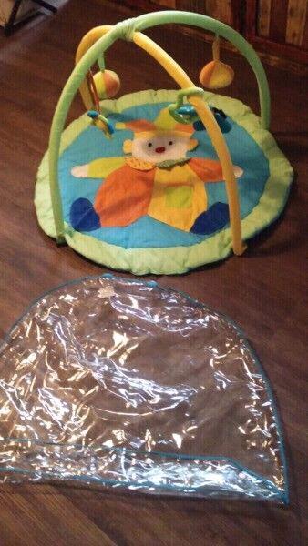 Large playmat/ playgym with carry bag