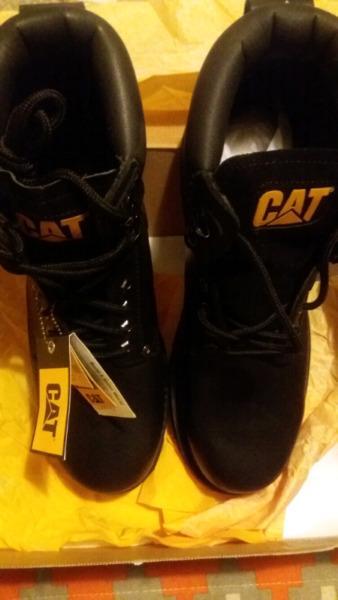 Bargain price: men's CAT boots