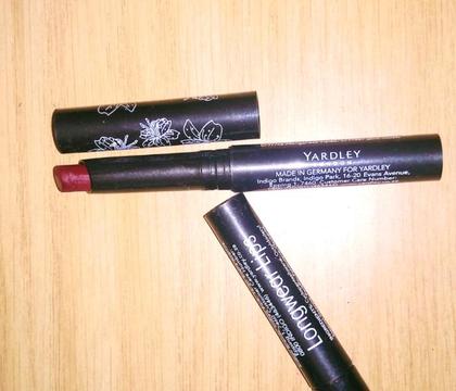 Stock clearance - Yardley Longwear Lips
