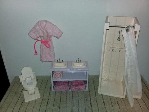 Barbie Doll bathroom set