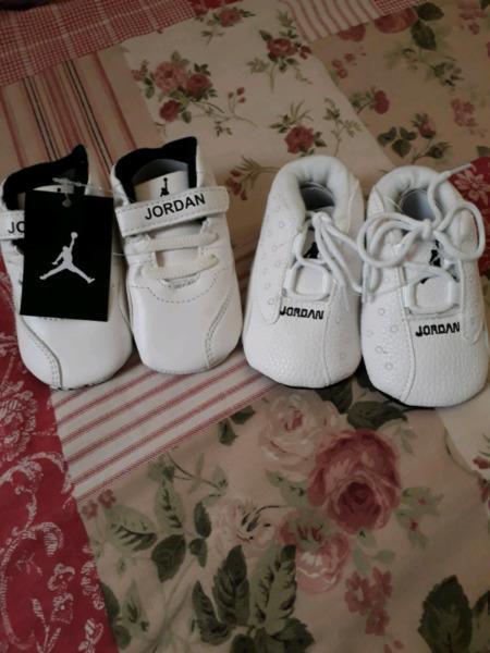 Infants shoes