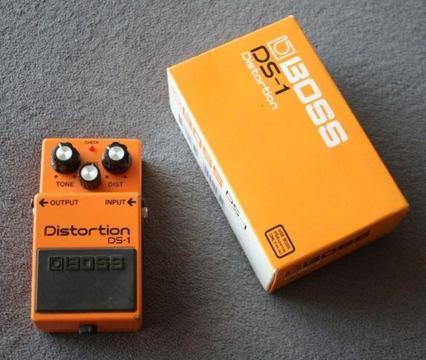 Boss DS-1 Distortion Guitar Effects Pedal with Box