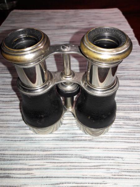 Antique Chevalier Opticien Paris opera glasses