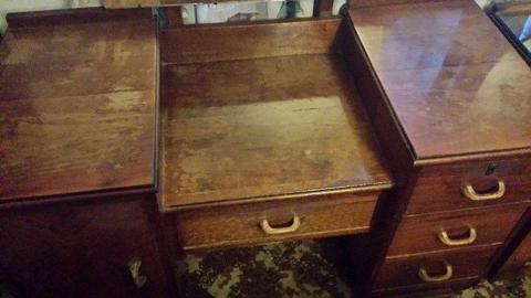 Antiques Sideboard, Dressing tables
