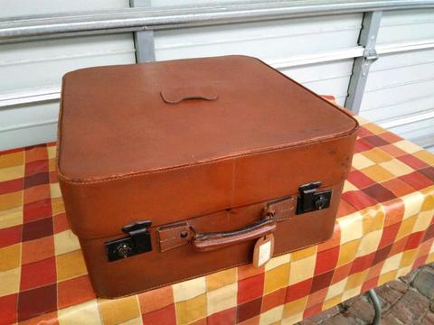 Old Aristocrat leather travelling suitcase