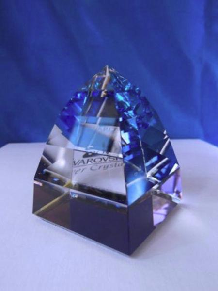 Swarovski Large Pyramid Paperweight VITRAIL MEDIUM Bermuda Blue