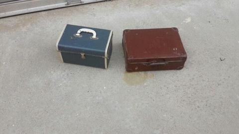 Two vanity cases with keys nice decor items