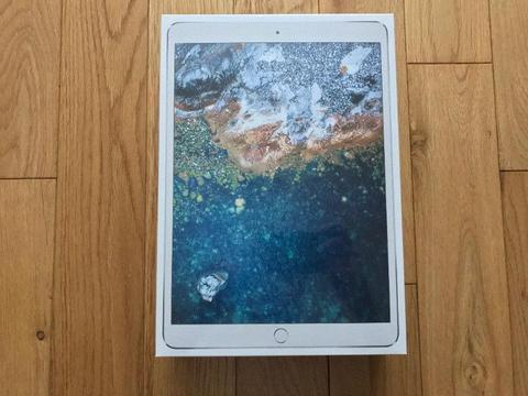 The New 10.5 Inch 2017 iPad Pro 64GB WiFi Brand New In The Box + Accessories & Warranty