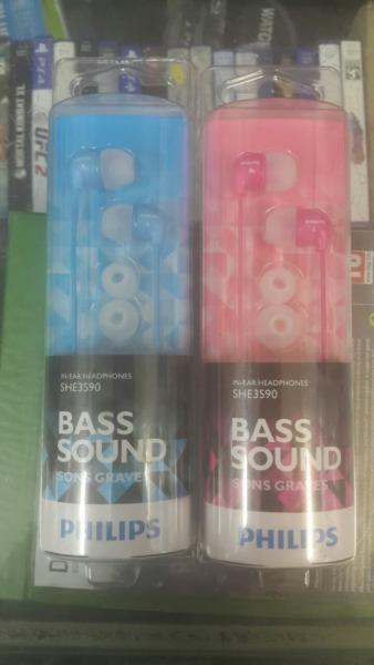 Bass sound earphones