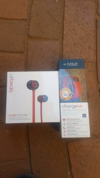 brand new fitbit charge hr + beats hedsets - on special