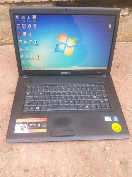 Samsung R519 laptop for sale/4gb ram