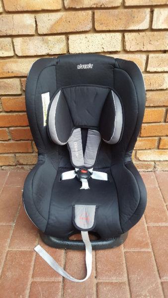 Safeway Moto X1 Convertible Car Seat (0-18kg)