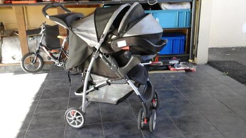 Graco pram & car seat R1500, call 0840500006