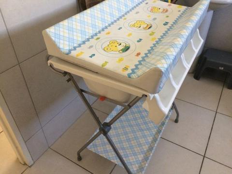 Baby changing table and bath