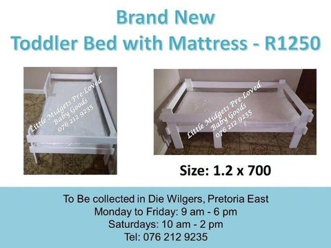 Brand New Toddler Bed with Mattress (Size: 1.2 x 700)