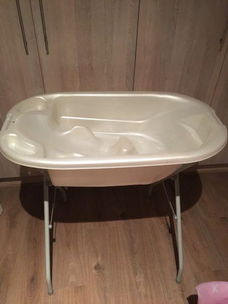 Large Baby Bath