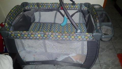 Baby cot bed still in grear condition