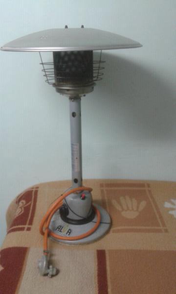 Table top gas heater