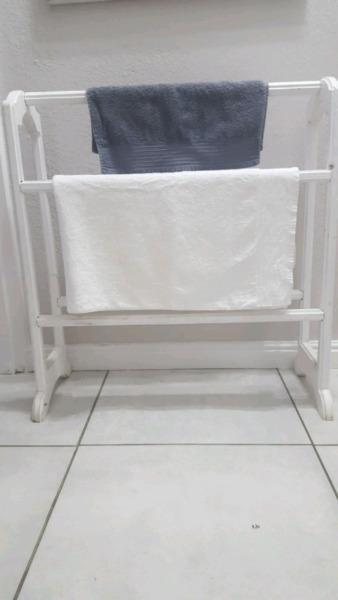 Wooden towel rail