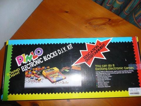 PINLO : SOUND LIGHT ELECTRONIC D.I.Y KIT