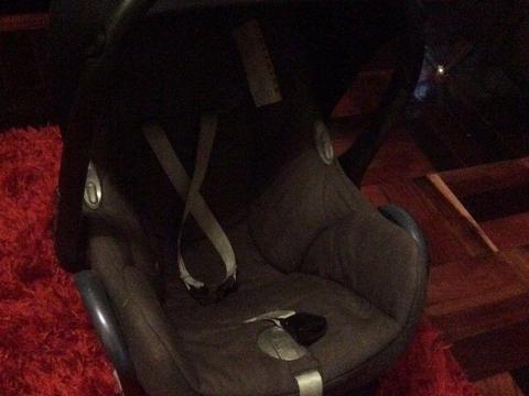 Maxi cosi Car seat & Isofix family base