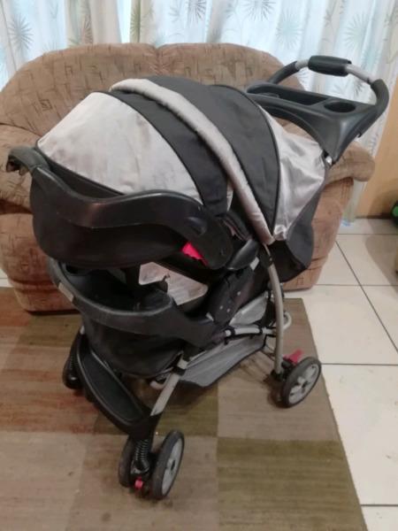 Graco travel system