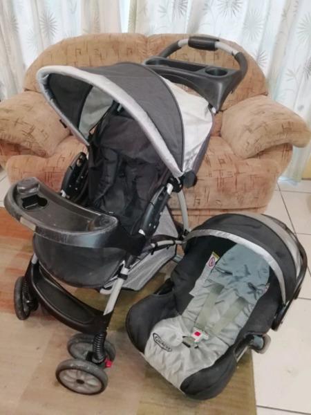 Graco travel system