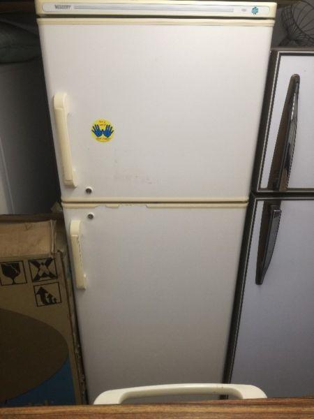 Mercury fridge freezer R1500
